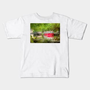 Longboats on the Grand Canal, Dublin, Ireland Kids T-Shirt